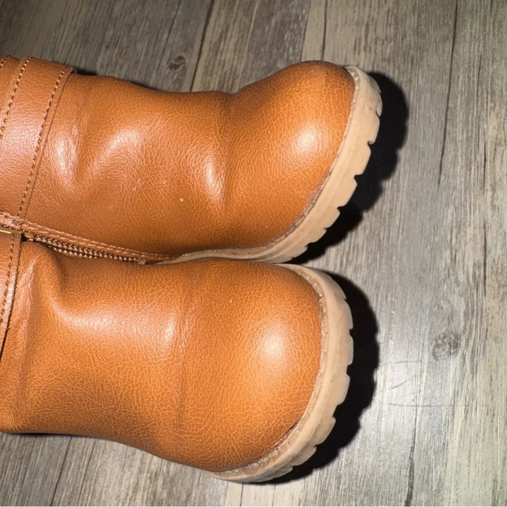 🎀3/$23🎀 Toddler Tan Buckle Booties